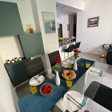 Center - Lovely And Spacious 2bdrm * 斯普利特