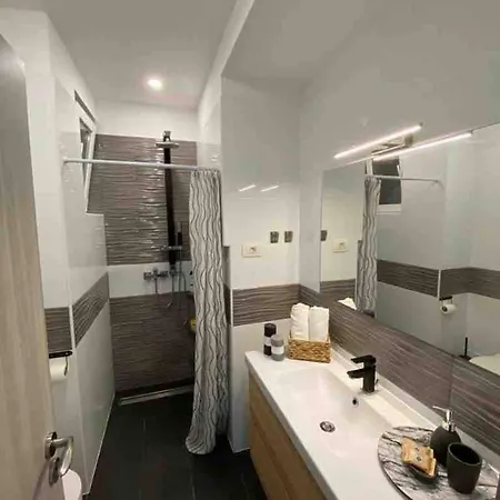 아파트 Center - Lovely And Spacious 2bdrm