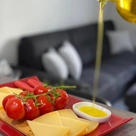 Lägenhet Center - Lovely And Spacious 2bdrm *