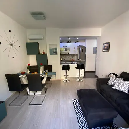 아파트 Center - Lovely And Spacious 2bdrm 스플리트