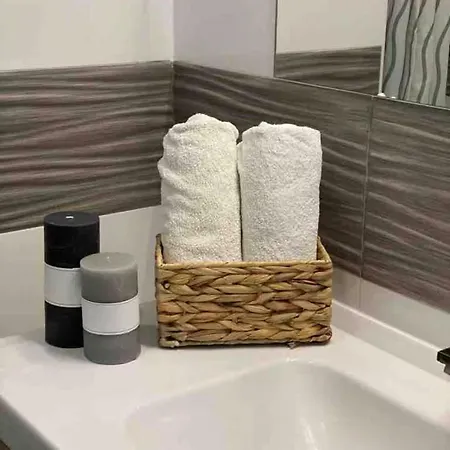 Center - Lovely And Spacious 2bdrm * 스플리트