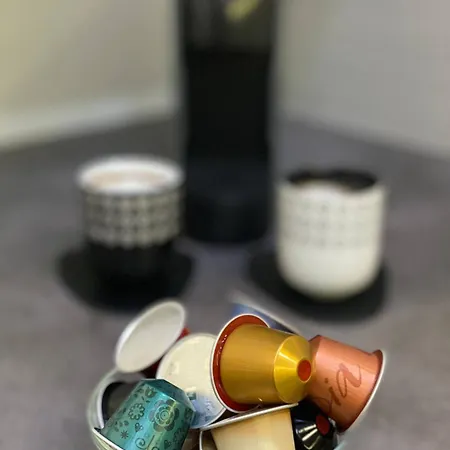 Center - Lovely And Spacious 2bdrm