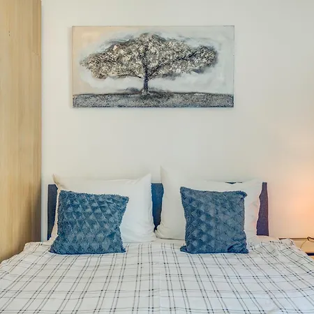 شقة Center - Lovely And Spacious 2bdrm سبليت