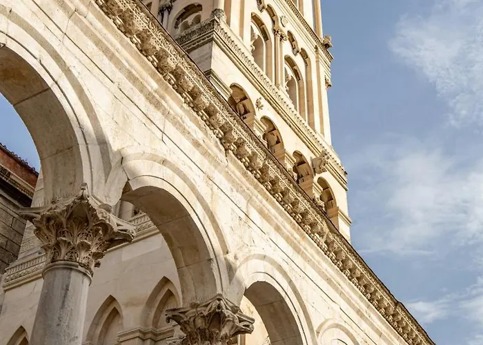 Lägenhet Center - Lovely And Spacious 2bdrm *